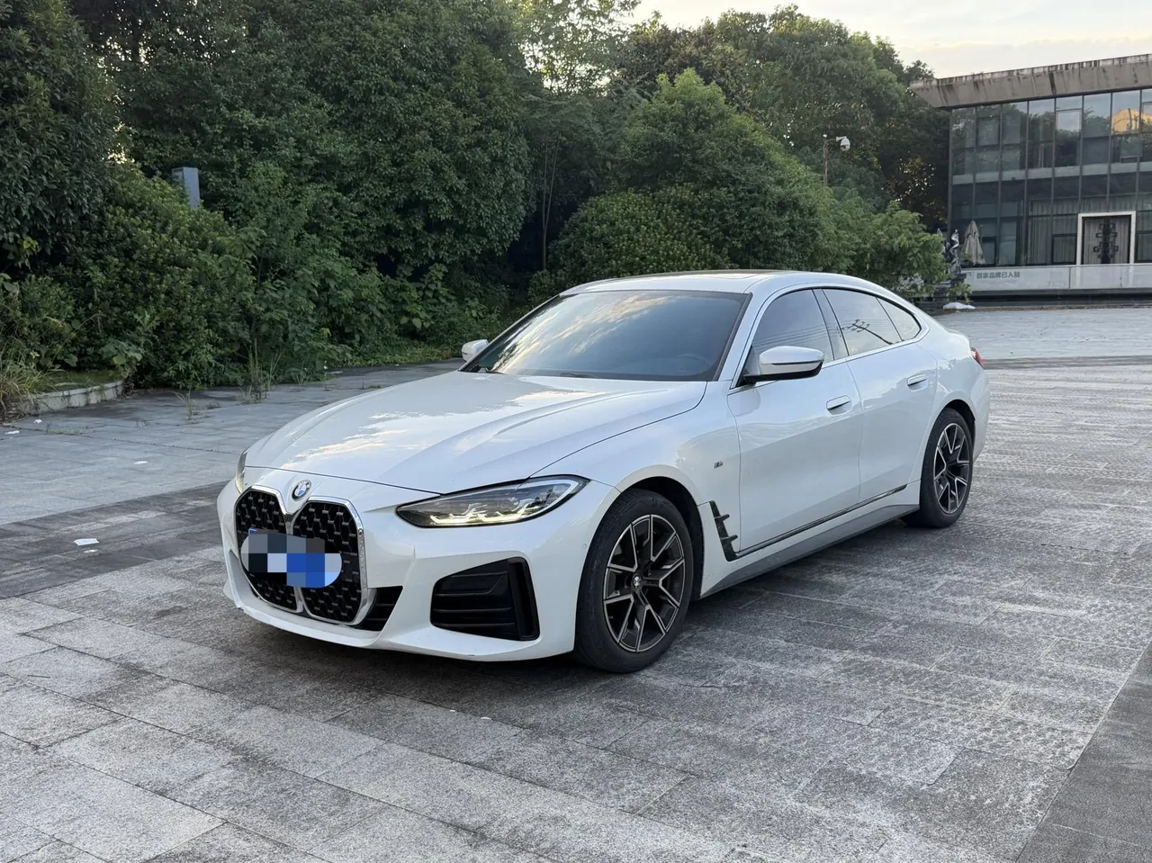 Open image lightbox: BMW 4 Series (Imported) 2022 425i Four-Door Coupe 2.0T M Sports Suit Automatic Gear