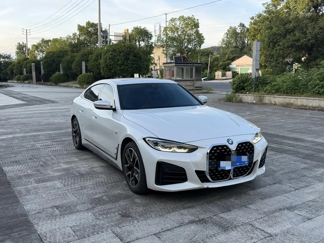 BMW 4 Series (Imported) 2022 425i Four-Door Coupe 2.0T M Sports Suit Automatic Gear 2