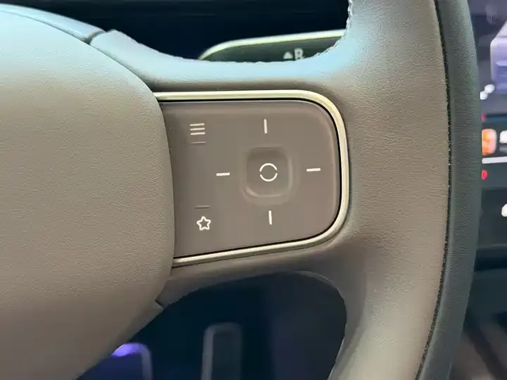 NIO ES8 2026 Six-seat Administrative Signature Edition 11
