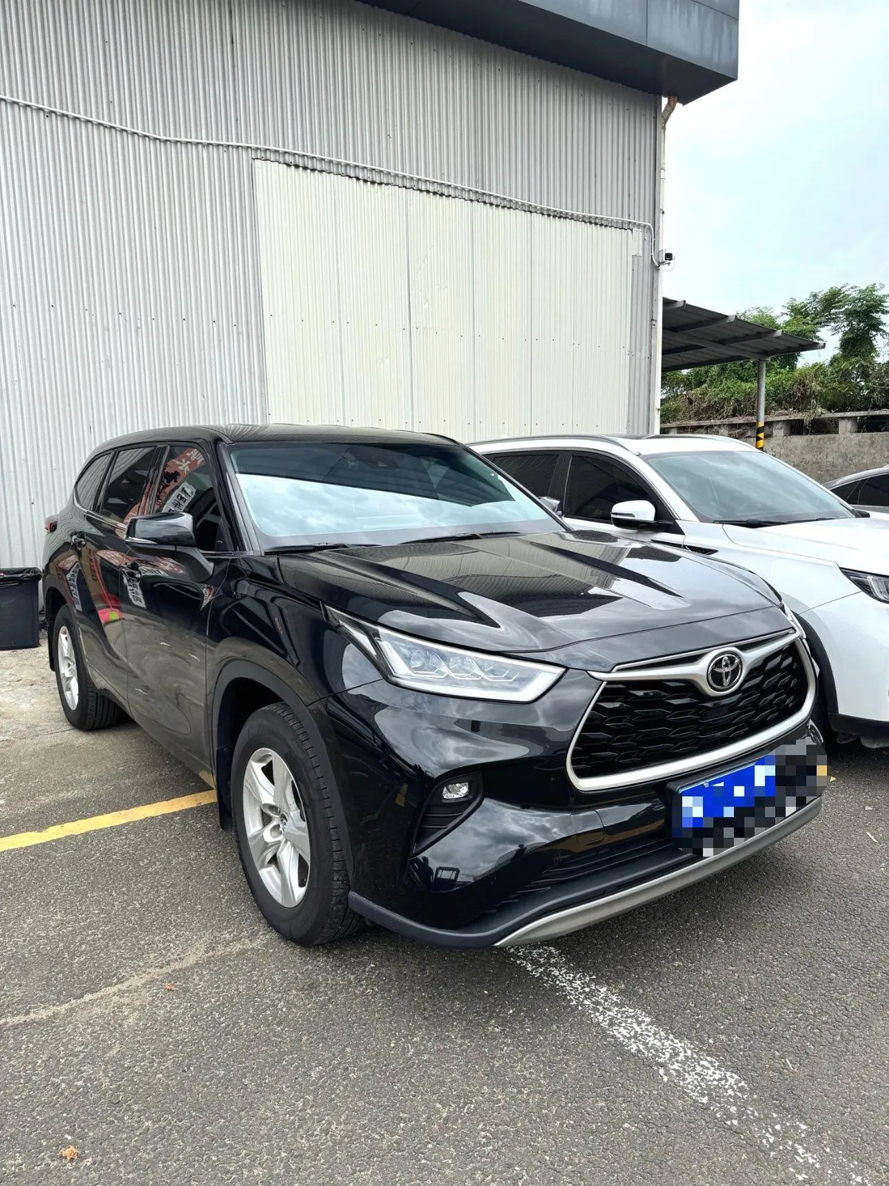 Toyota 2026 Highlander Dual Engine 2.5 Stepless Intelligent Electric Hybrid Two-Drive Elite Edition 5-seat Automatic Transmission 2
