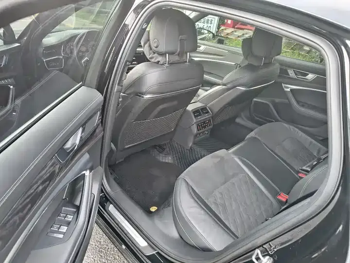 Audi A6L 2023 to 55 TFSI quattro Enjoy Dynamic 8