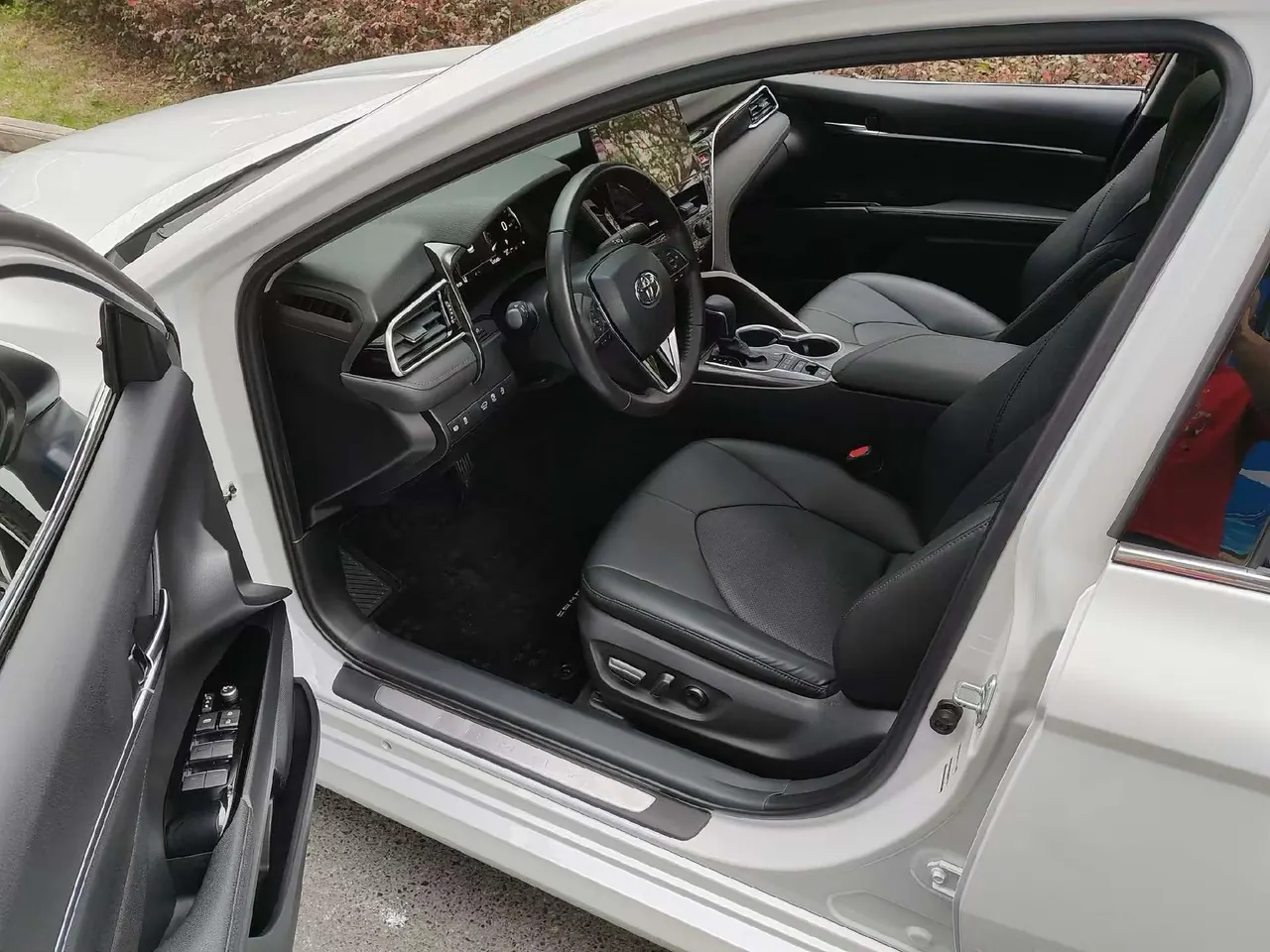 Toyota 2021 Camry 2.5G Deluxe Edition Automatic Gear 6