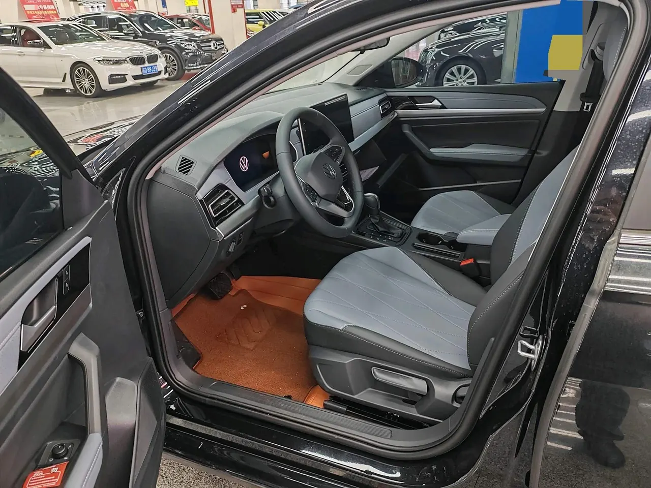 Volkswagen 2026 LaVida 1.5 Star 5 Million Edition Automatic Gear 5