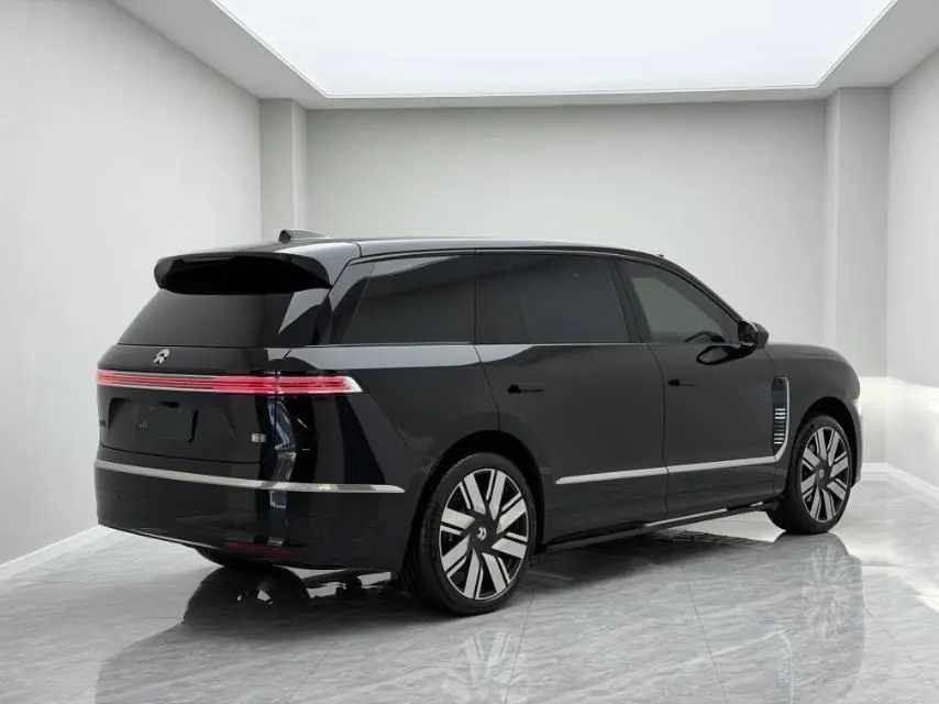 NIO 2026 ES 9 102kWh Administrative Island Signature Edition Automatic Gear 3
