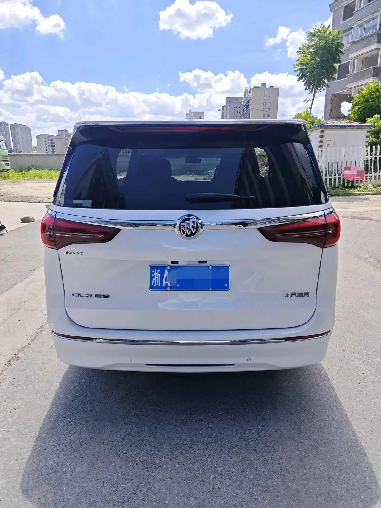 Buick 2021 GL8 ES Lu Zun 2.0T 653T Exclusive Automatic Gear 3