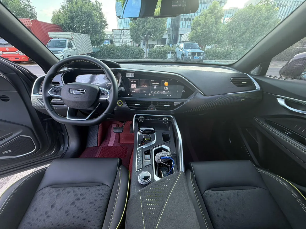 Geely 2021 xingyue S 2.0TD two-drive lightning version automatic gear 11