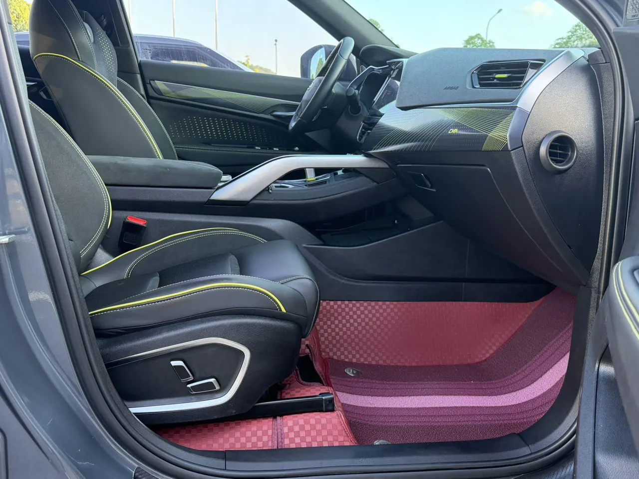 Geely 2021 xingyue S 2.0TD two-drive lightning version automatic gear 14
