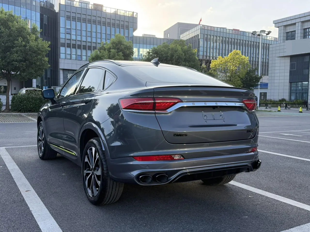 Geely 2021 xingyue S 2.0TD two-drive lightning version automatic gear 4
