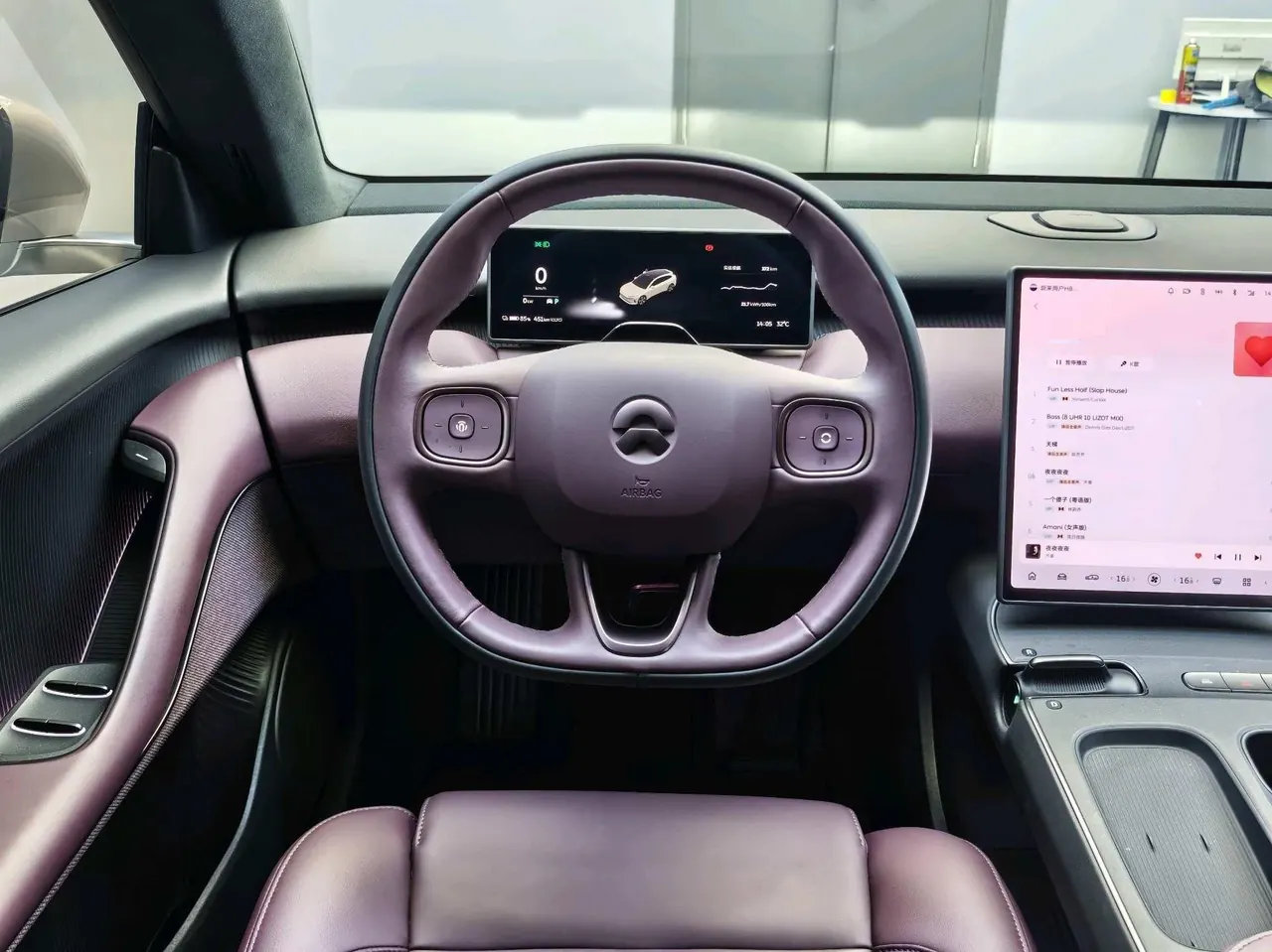NIO 2024 ET5T 100kWh Touring automatic 11