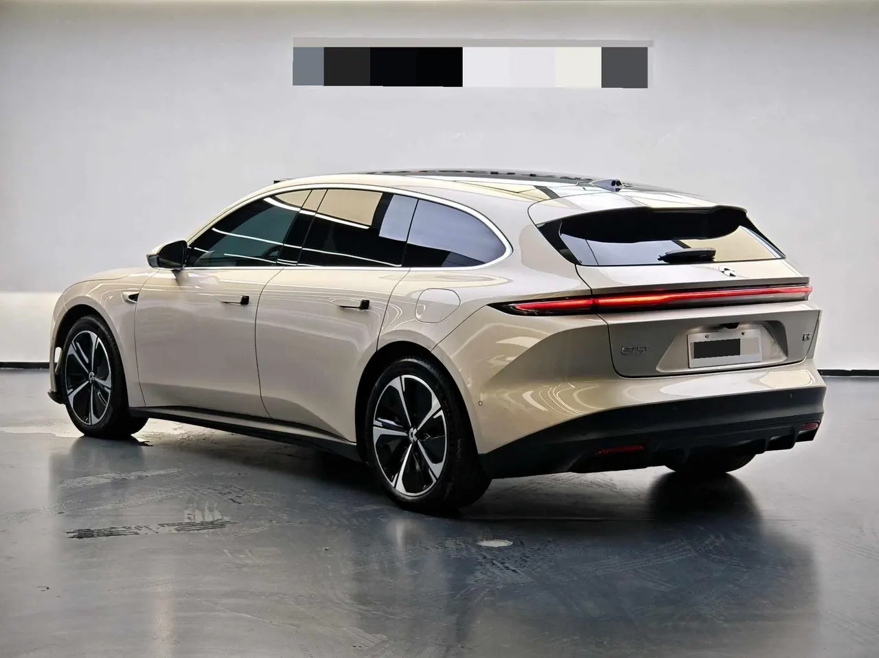 NIO 2024 ET5T 100kWh Touring automatic 4