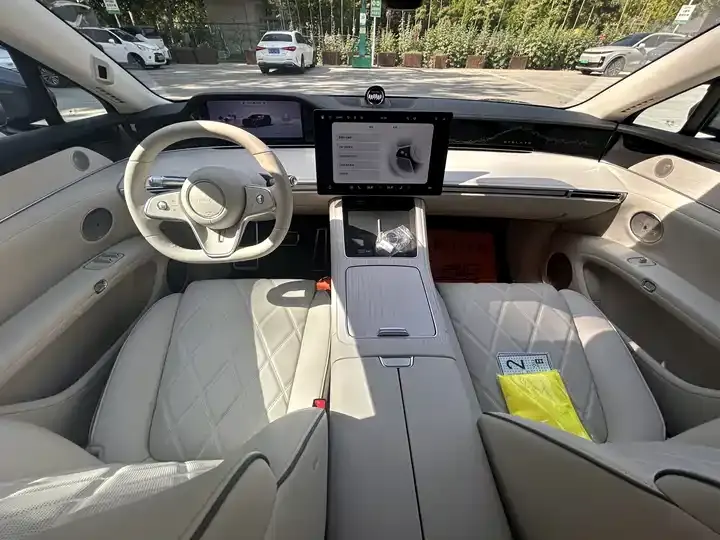 Luxeed S9 2025 extended range Max 11