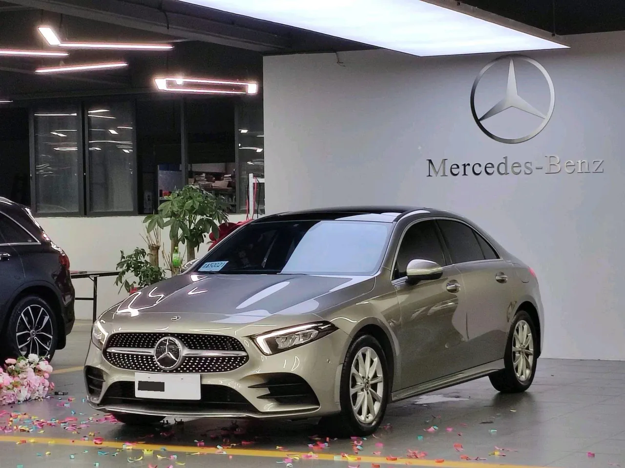 Mercedes Benz Class A 2021 A 200 L 1.3T Fashion Automatic Gear - View 1