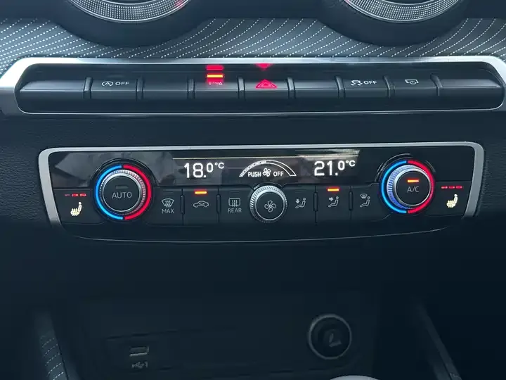 Audi Q2L 2022 35 TFSI Fashion Dynamic 12