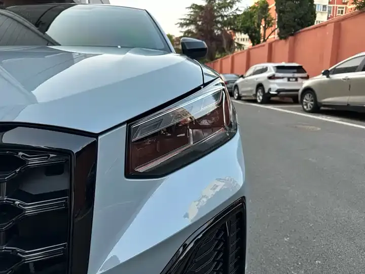 Audi Q2L 2022 35 TFSI Fashion Dynamic 3