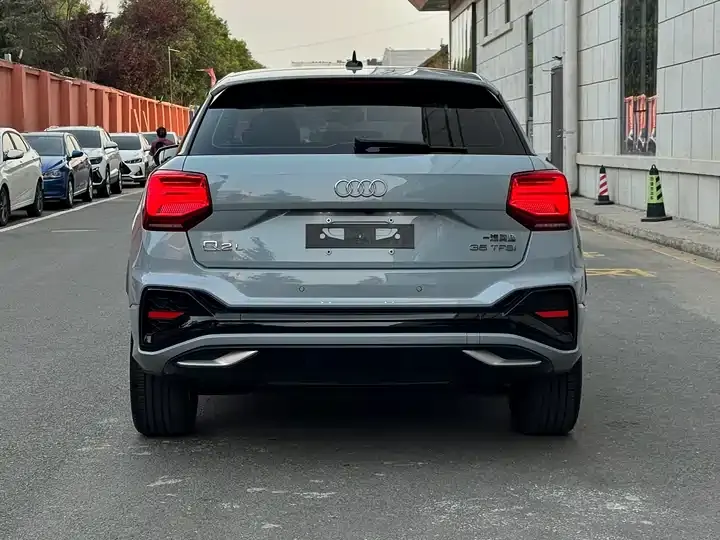 Audi Q2L 2022 35 TFSI Fashion Dynamic 5