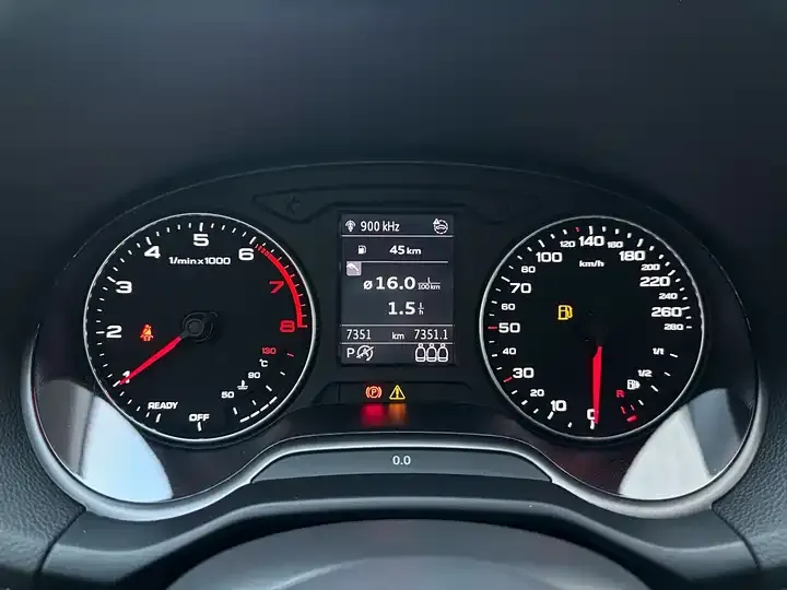Audi Q2L 2022 35 TFSI Fashion Dynamic 9