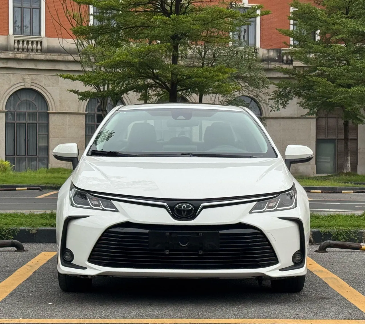 Toyota 2021 corolla 1.2T stepless elite PLUS version of automatic gear 2