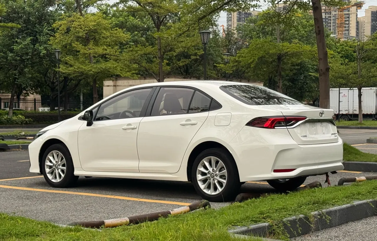 Toyota 2021 corolla 1.2T stepless elite PLUS version of automatic gear 4