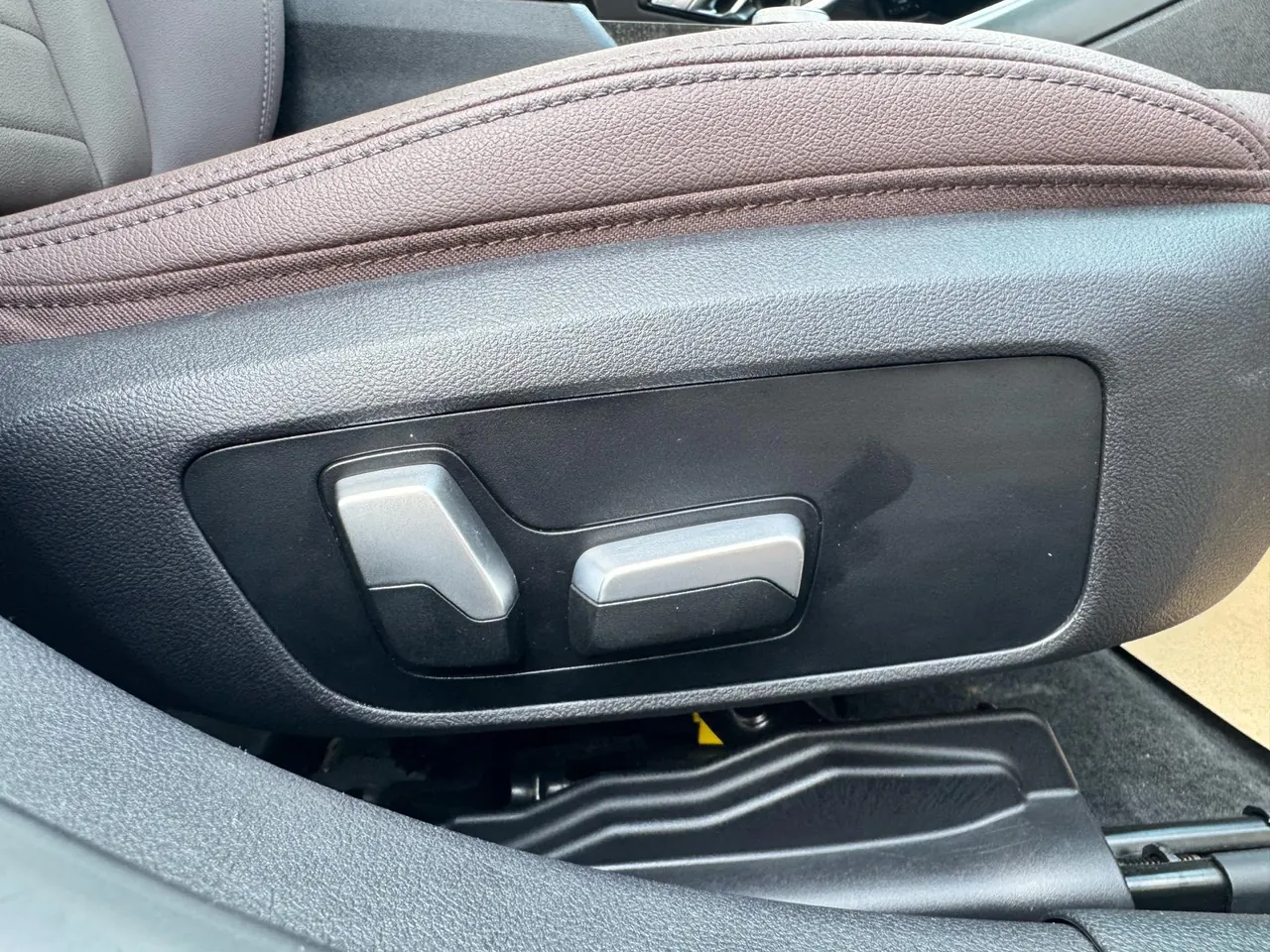 BMW 3 Series 2021 325Li 2.0T M Sports Suit Automatic Gear 16