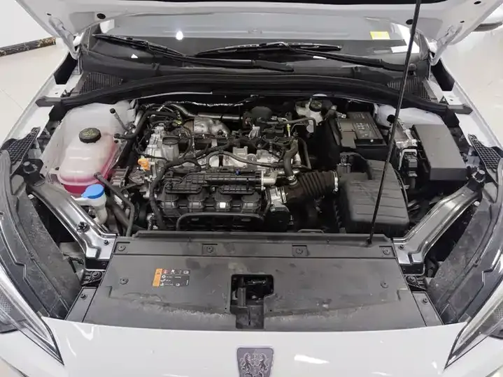 Roewe i5 2023 1.5L CVT Deluxe Edition 10