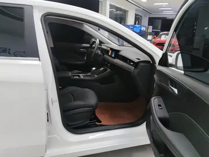 Roewe i5 2023 1.5L CVT Deluxe Edition 8
