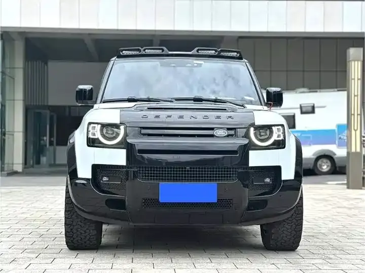 Land Rover Guard 2022 90 2.0T P300 Tiger Ambition Edition 2