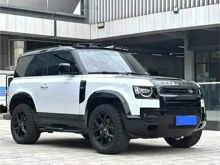 Land Rover Guard 2022 90 2.0T P300 Tiger Ambition Edition 3