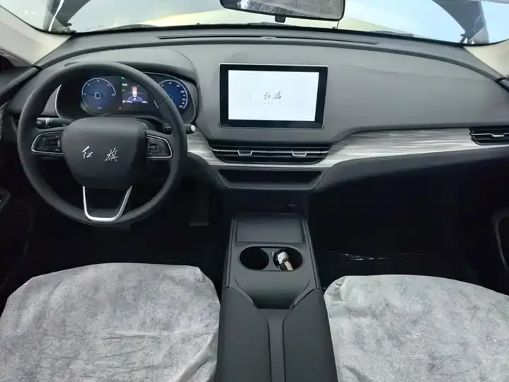 HongQi E-QM5 2025 500km Travel Edition 12