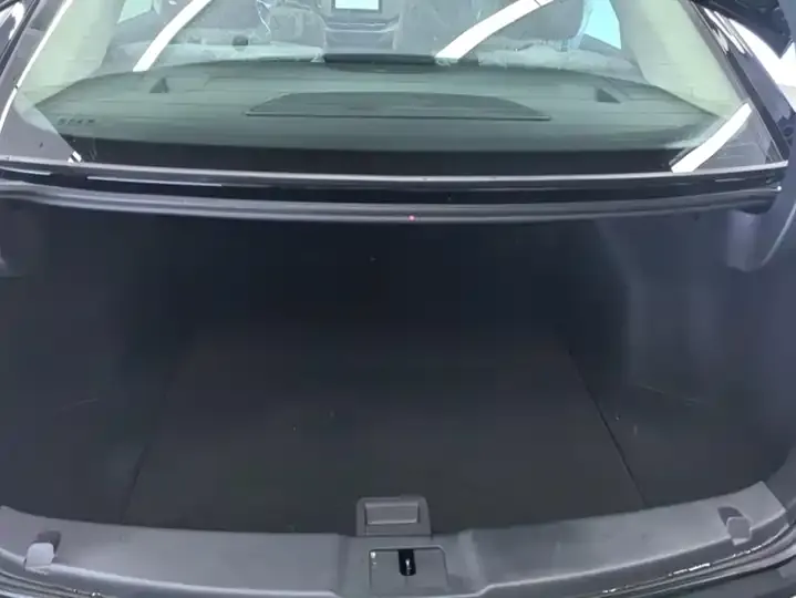 HongQi E-QM5 2025 500km Travel Edition 4