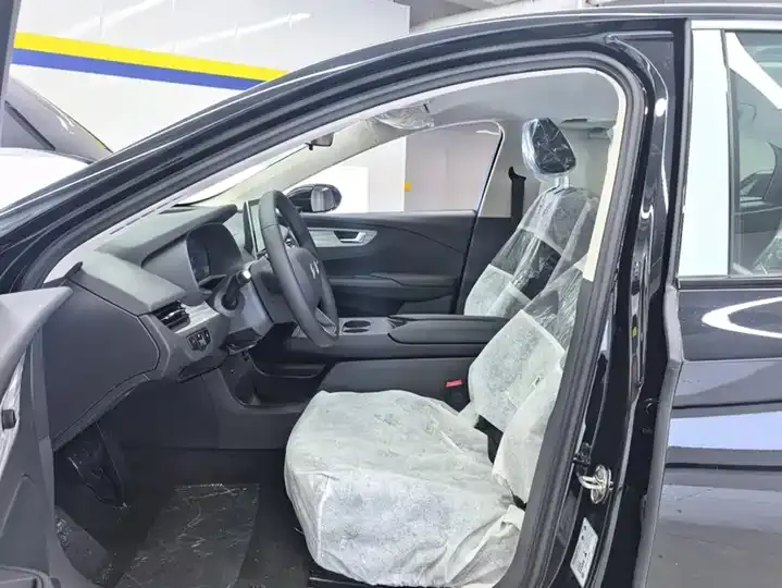 HongQi E-QM5 2025 500km Travel Edition 9