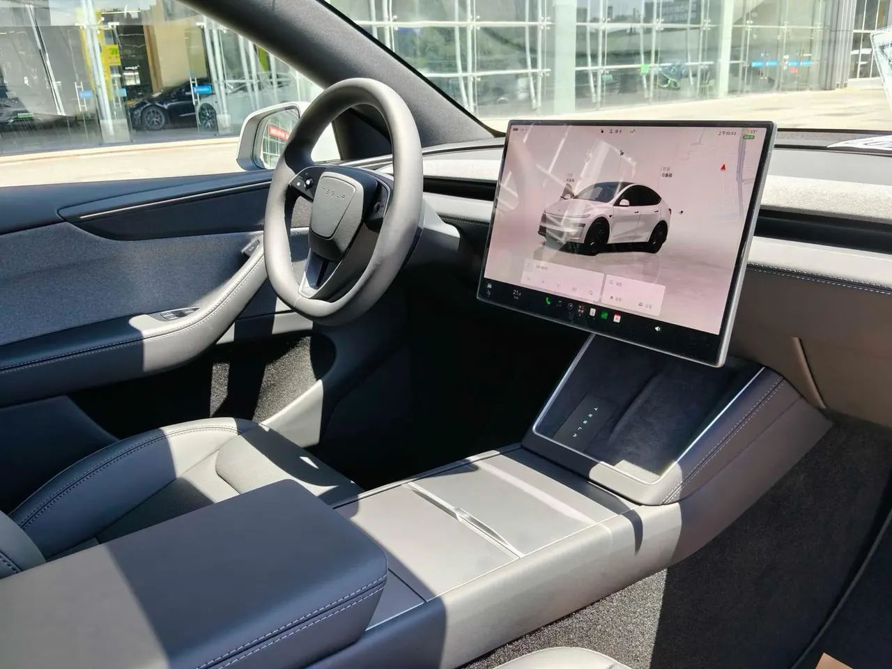 Tesla 2026 Model Y Rear-Wheel-Drive Automatic 12