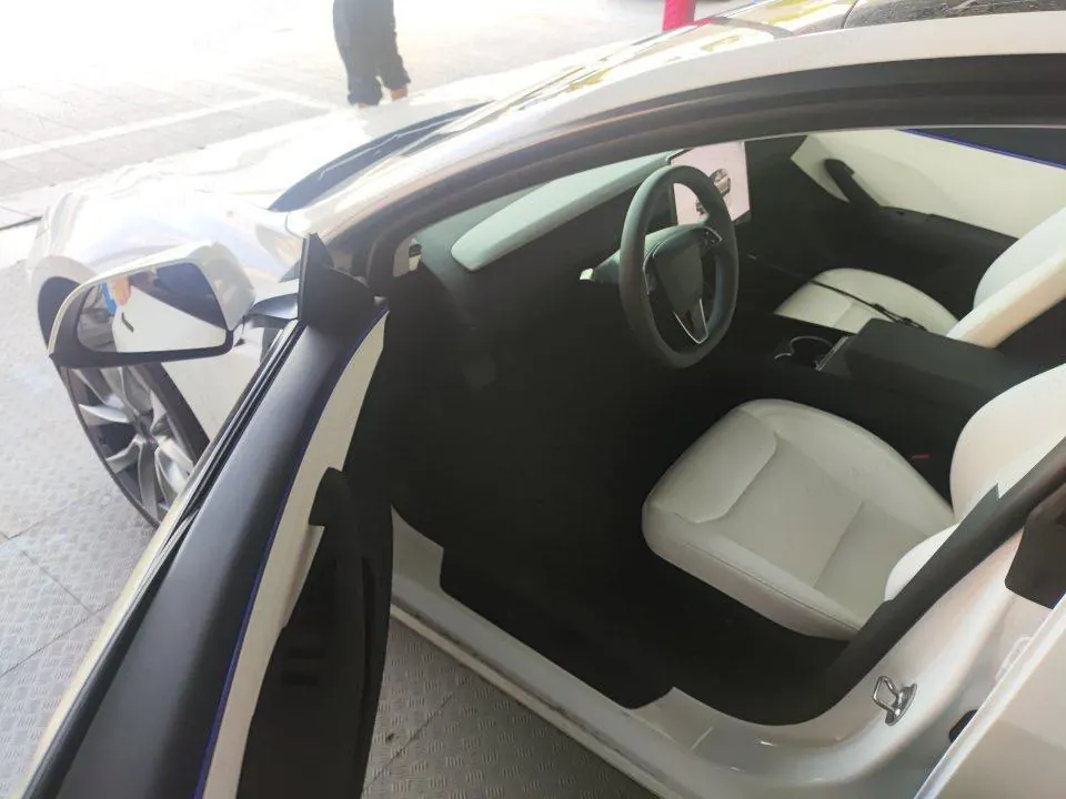 Tesla 2025 Model 3 long endurance rear wheel drive version (modified) automatic gear 5