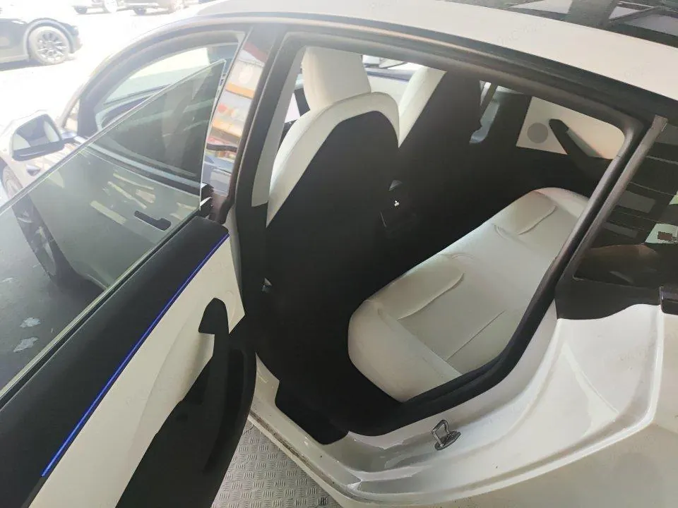 Tesla 2025 Model 3 long endurance rear wheel drive version (modified) automatic gear 6