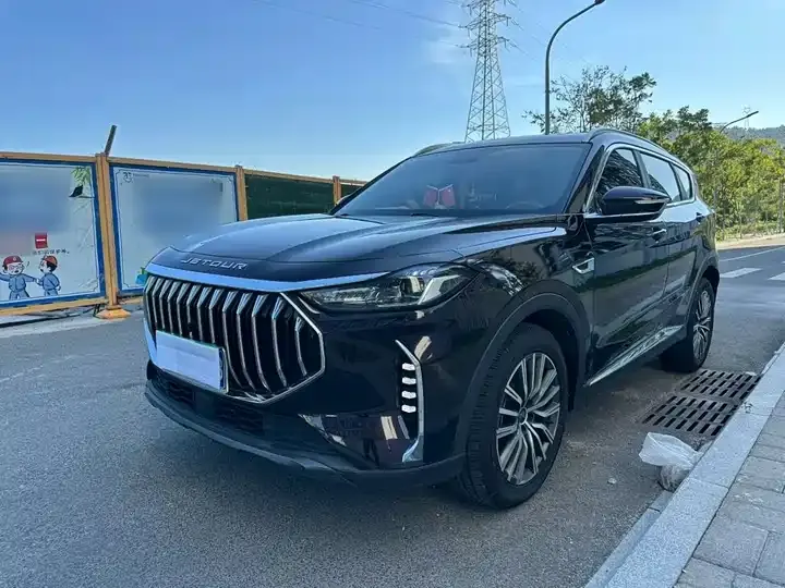 Jetour X70 PLUS 2023 1.5T DCT Brave PLUS 5 - View 1