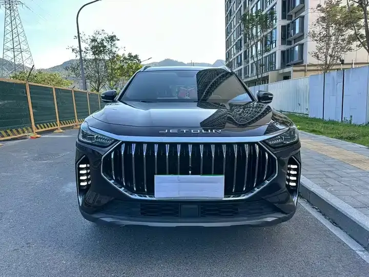 Jetour X70 PLUS 2023 1.5T DCT Brave PLUS 5 4