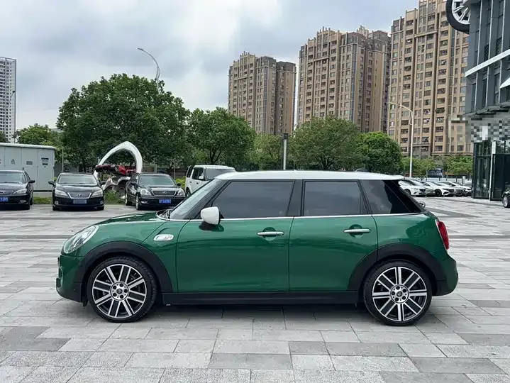 MINI 2021 2.0T COOPER S Artist Five Door Edition 12