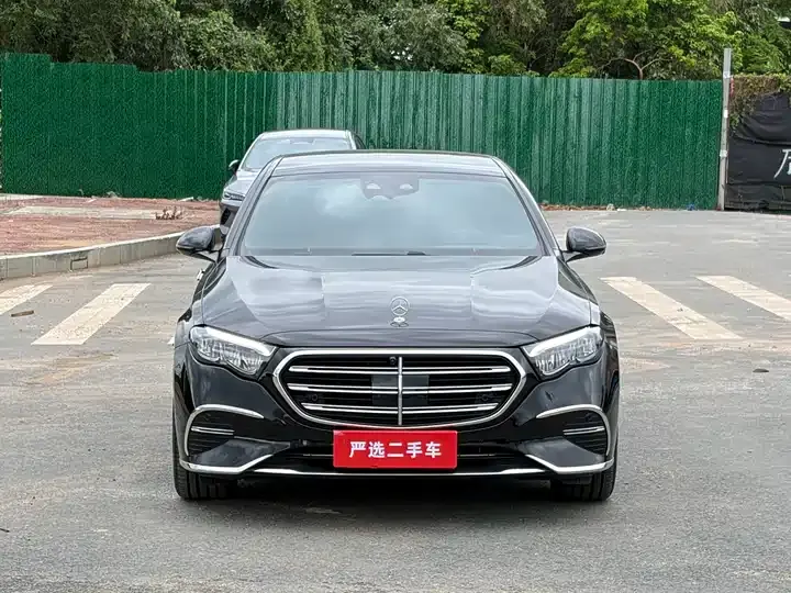 Mercedes Benz E-Class 2025 E 300 L Fashion 2