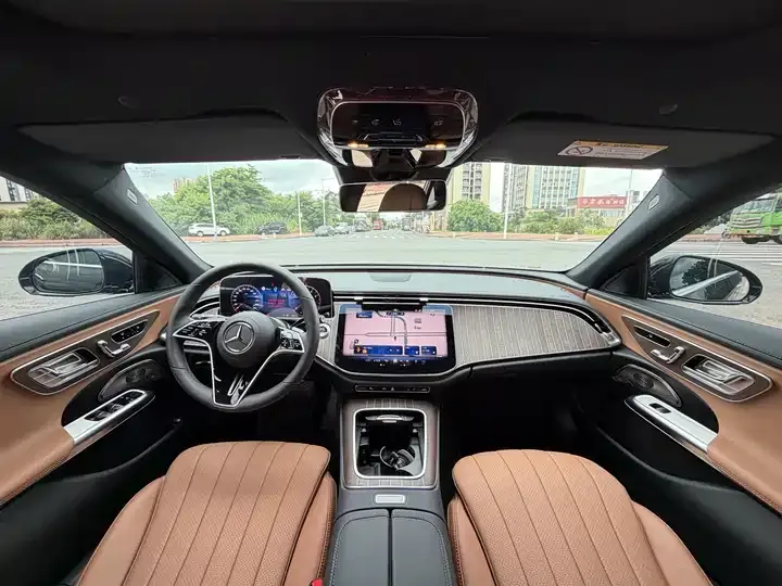 Mercedes Benz E-Class 2025 E 300 L Fashion 6