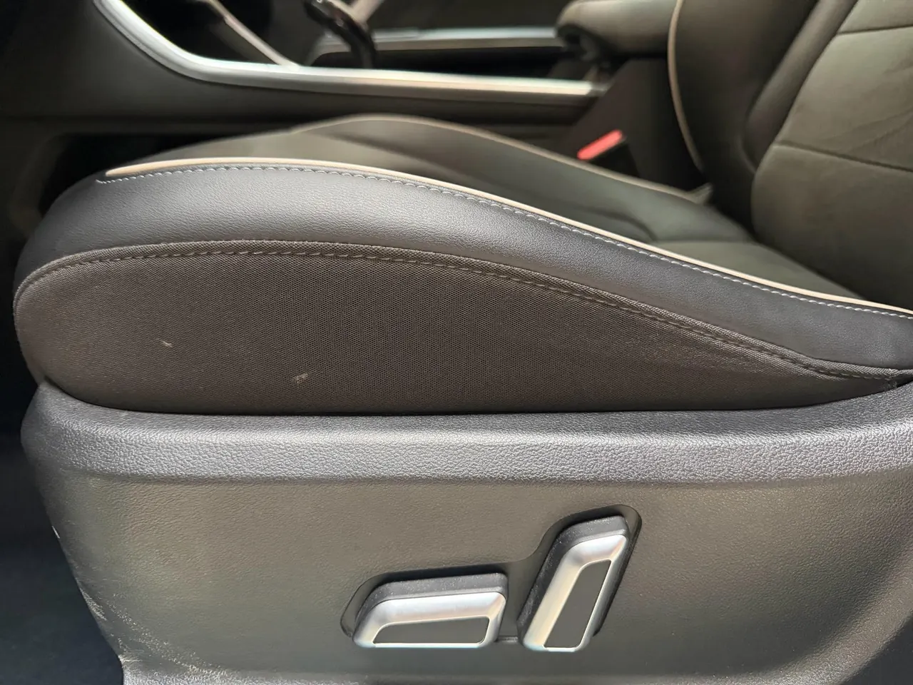 Haval 2021 H6 1.5T National Tide Champion Edition Automatic Gear 12