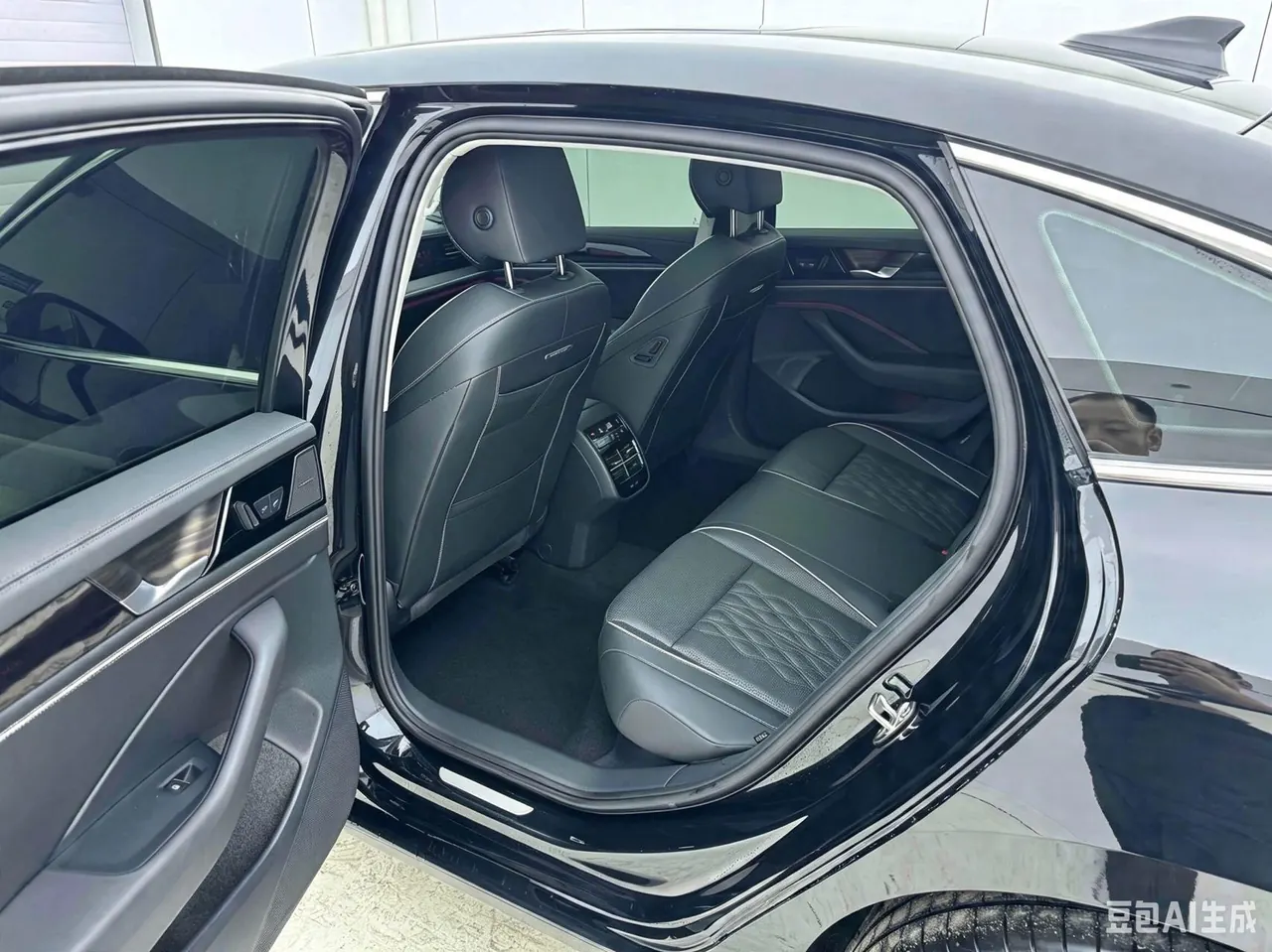 Volkswagen 2024 Magotan 2.0TSI 380TSI Premium Edition Da Mai Bag Automatic Gear 5