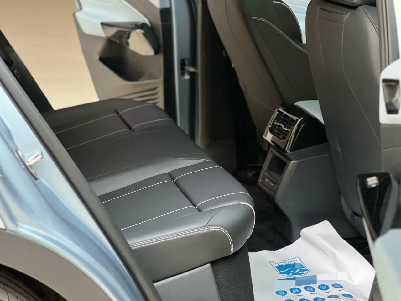Volkswagen 2025 ID. 4 X Smart Pure Smart Edition Automatic Gear 5