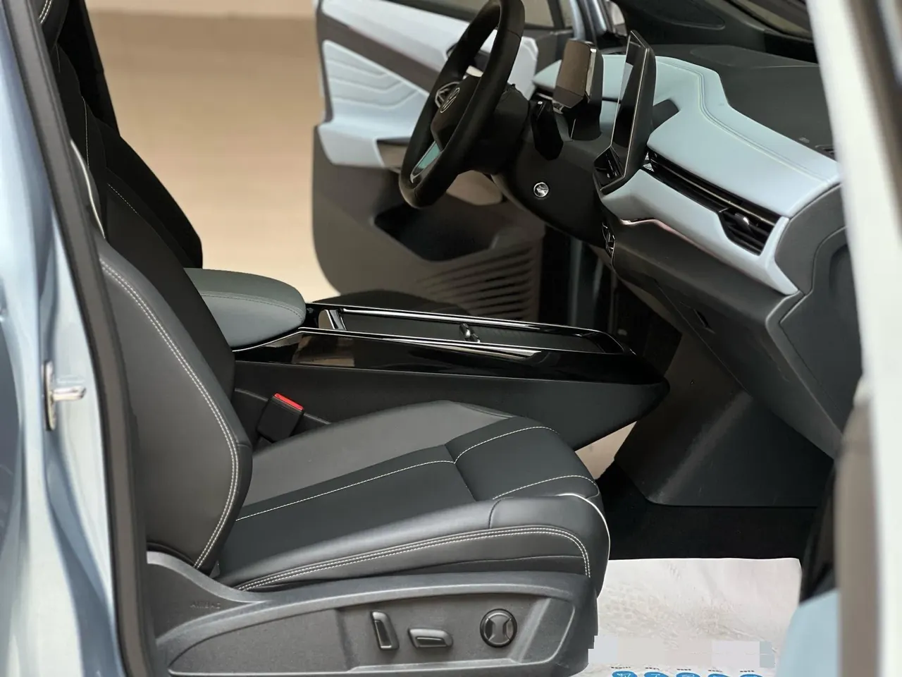 Volkswagen 2025 ID. 4 X Smart Pure Smart Edition Automatic Gear 6