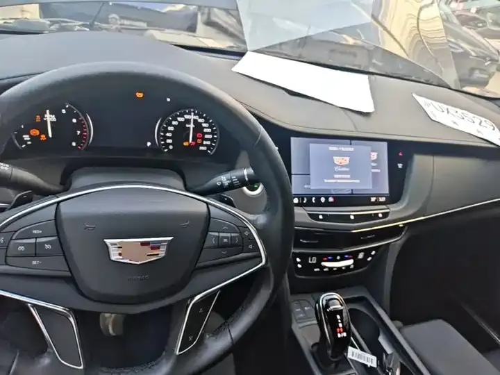 Cadillac CT6 2022 28T fashion model 10