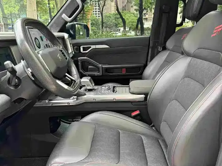 Jetour Traveler 2023 2.0T Four-wheel Drive Through PRO 9