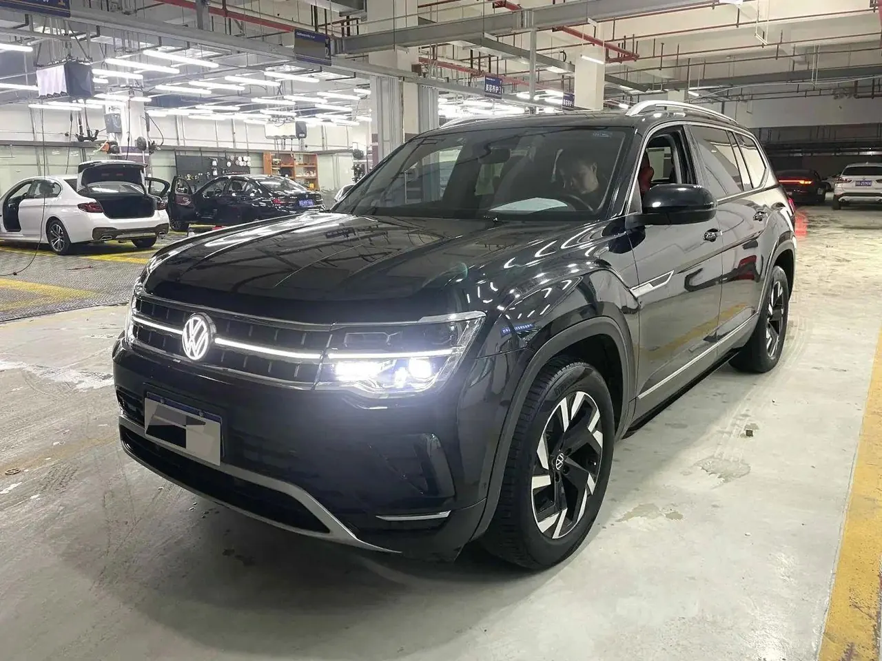Volkswagen 2021 Tuang 2.0TSI 380TSI 4WD Respect Deluxe Automatic Transmission - View 1