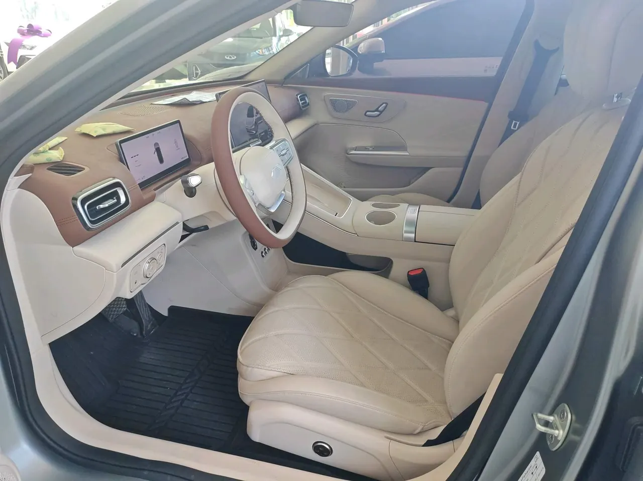 Chery 2025 Fengyun A9L 1.5T 260 Long Endurance Premium Edition Automatic Gear 4