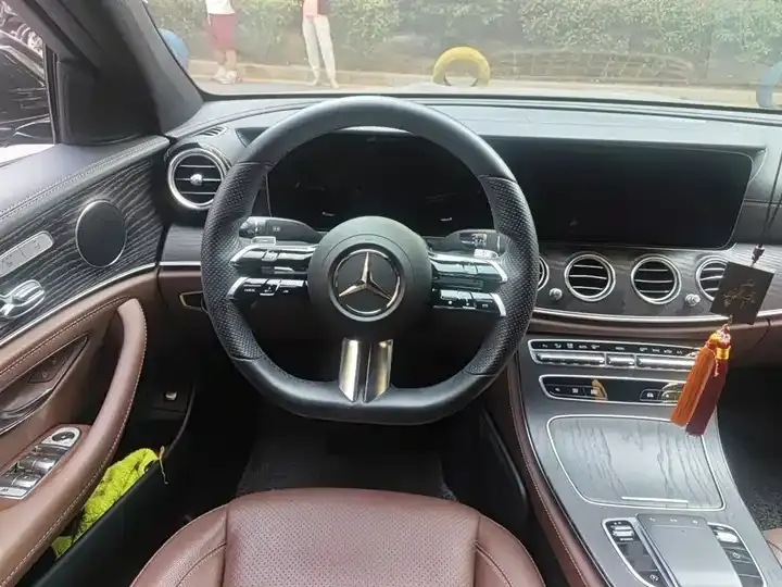 Mercedes Benz E-Class 2021 to E 300 L Sports Fashion 6
