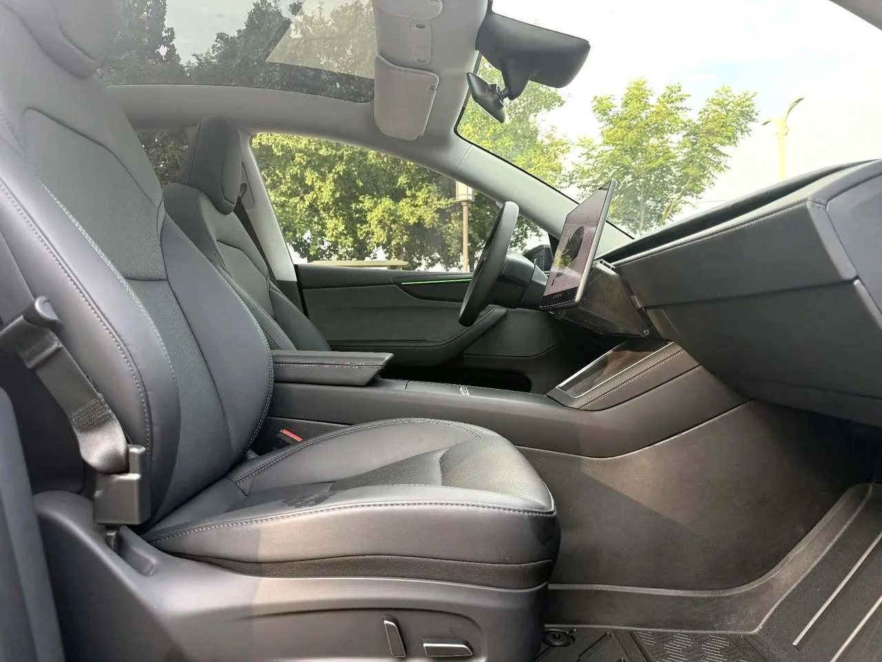 Tesla 2025 Model Y rear-wheel drive version automatic transmission 11