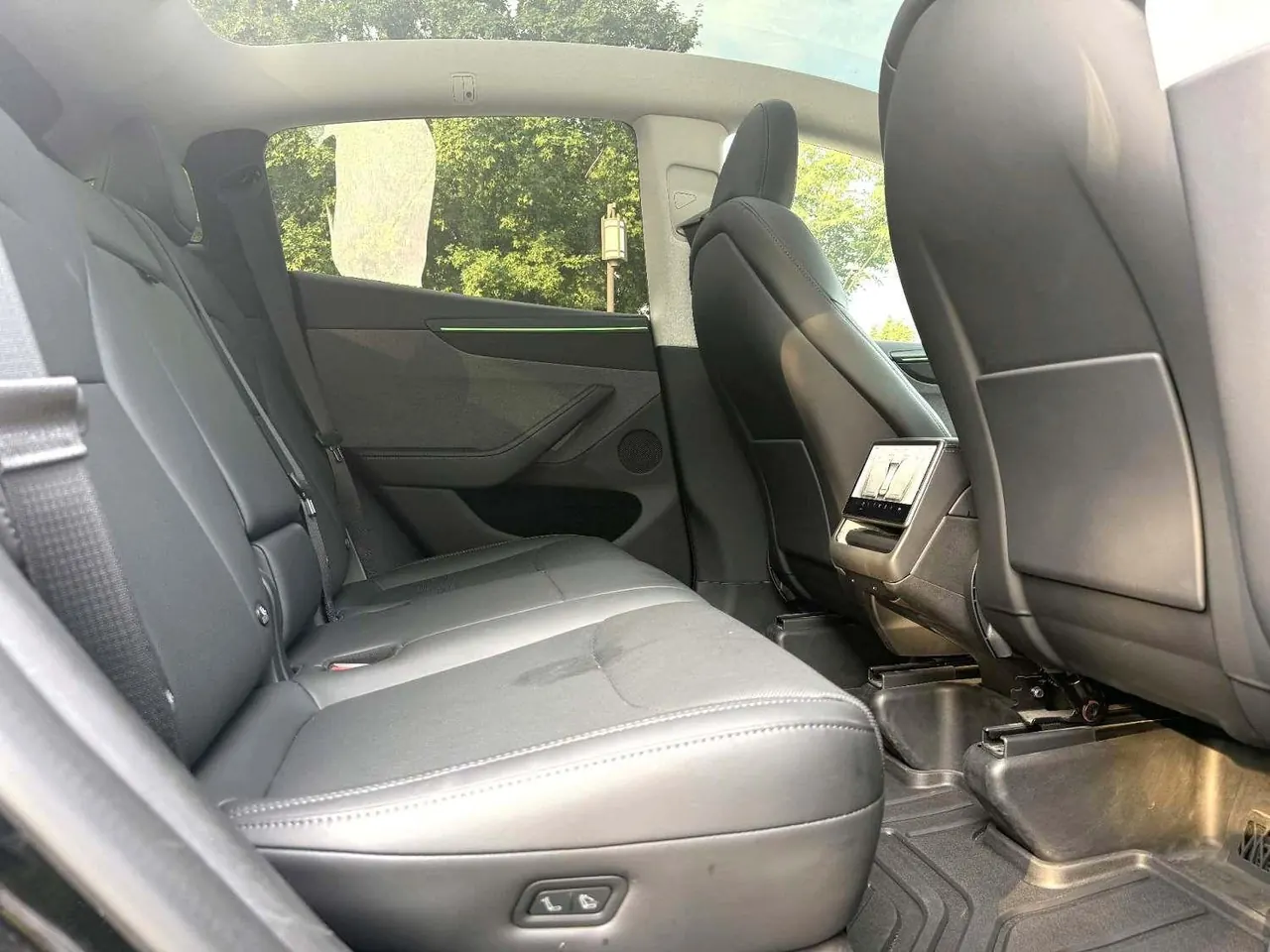 Tesla 2025 Model Y rear-wheel drive version automatic transmission 14