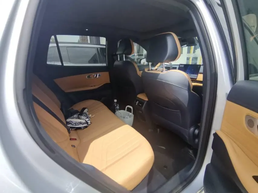 Geely Galaxy 2025 Starship 7 EM-i 1.5 120km Sailing Edition Automatic Gear 4